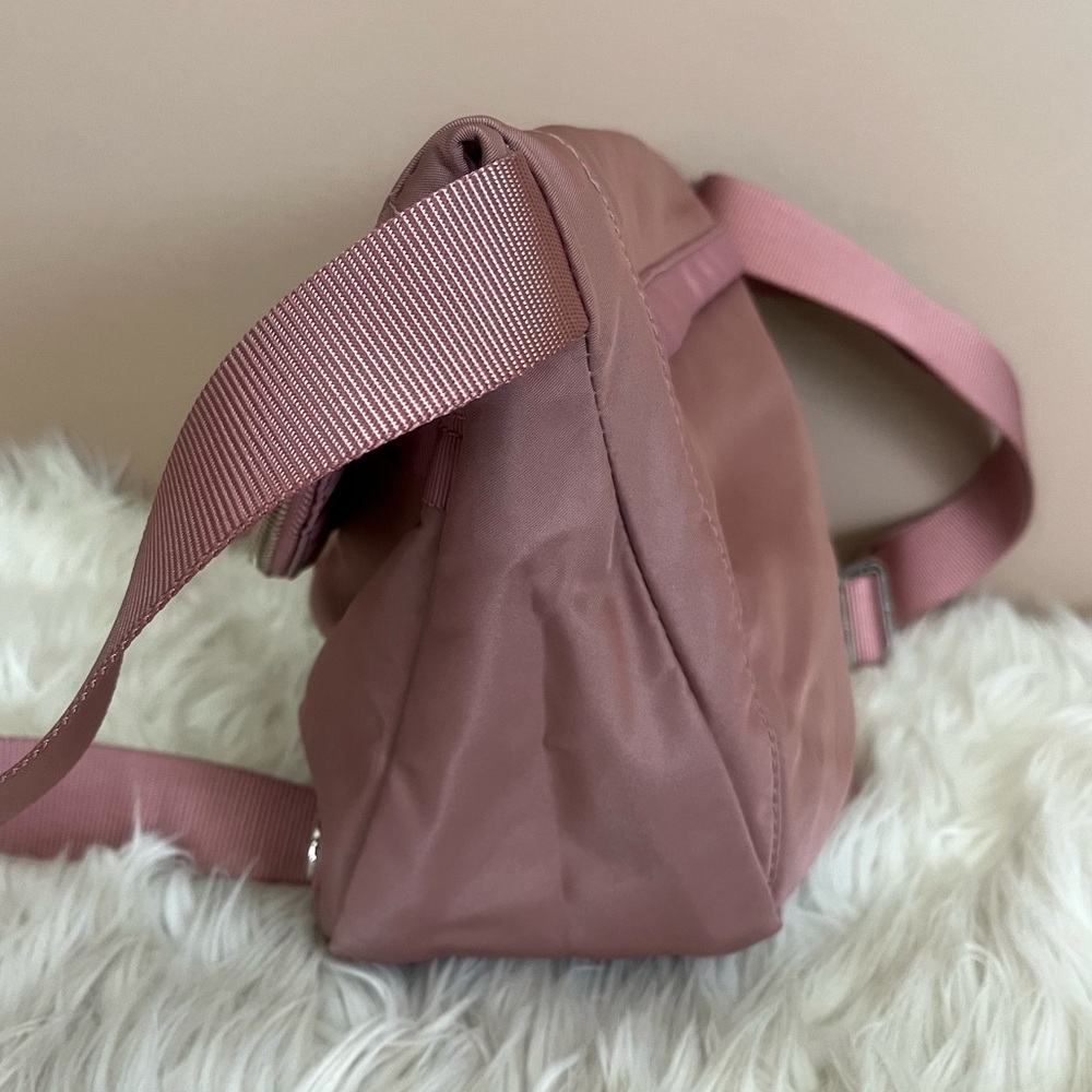 {Lululemon} Festival Bag II 5L in Quicksand - Picture 9 of 13